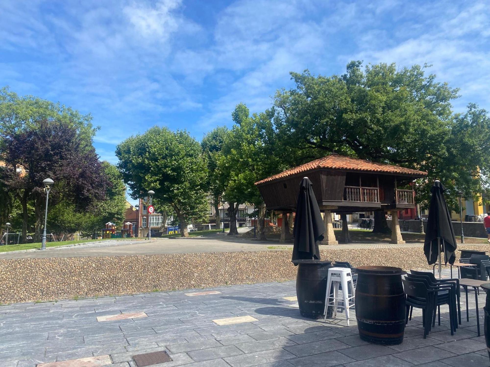 Piso Aviles Centro Parque Ferrera Kültér fotó